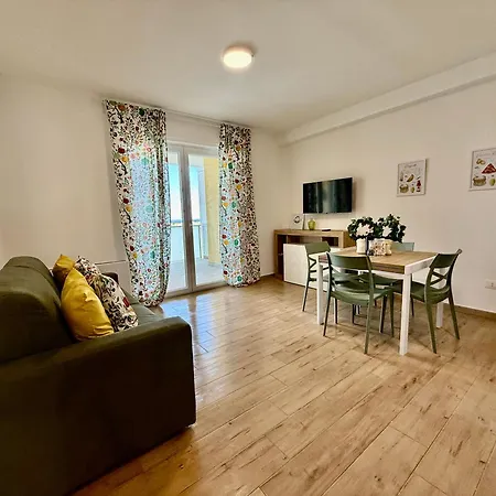 Apartment La Dei Principi Numero 3, Aeroporto E Parcheggio Gratuito